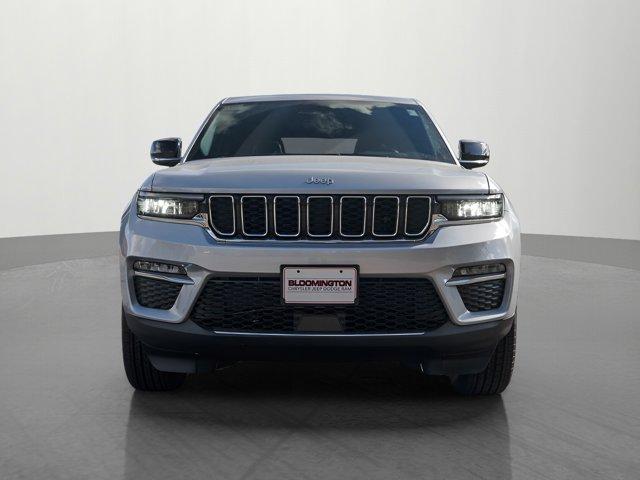 new 2025 Jeep Grand Cherokee car, priced at $42,495