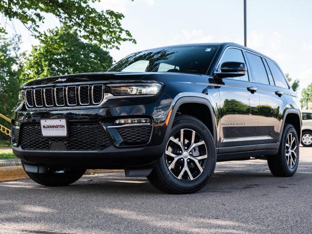 new 2025 Jeep Grand Cherokee car, priced at $44,795