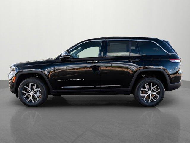 new 2025 Jeep Grand Cherokee car, priced at $44,795