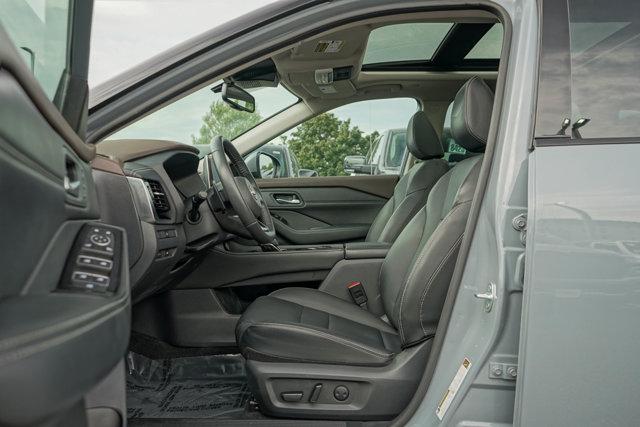 used 2022 Nissan Rogue car, priced at $27,591