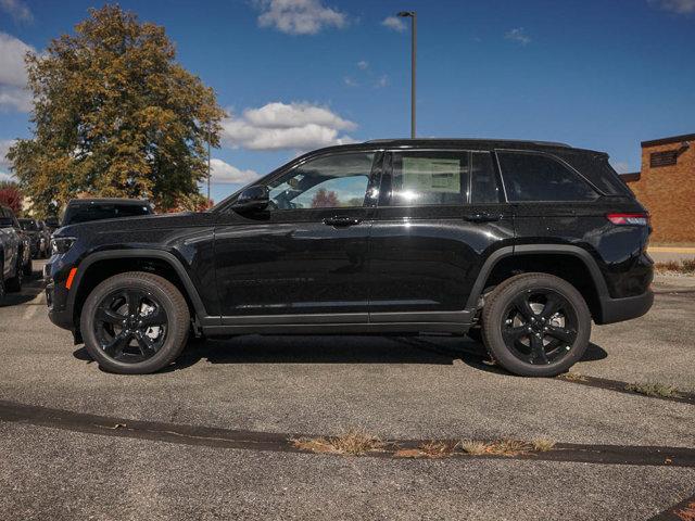 new 2025 Jeep Grand Cherokee car, priced at $52,460