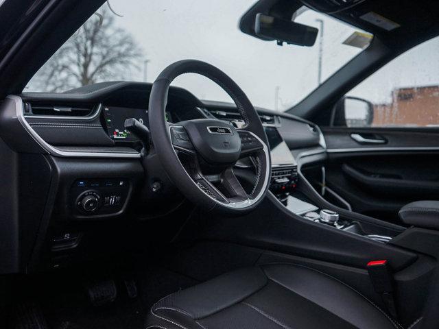 new 2025 Jeep Grand Cherokee car, priced at $58,980