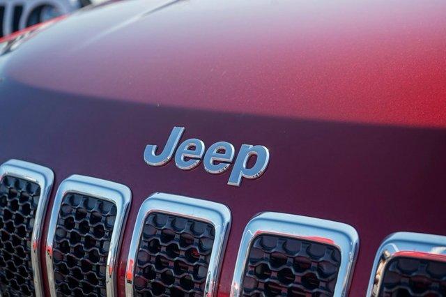 used 2020 Jeep Cherokee car, priced at $20,991