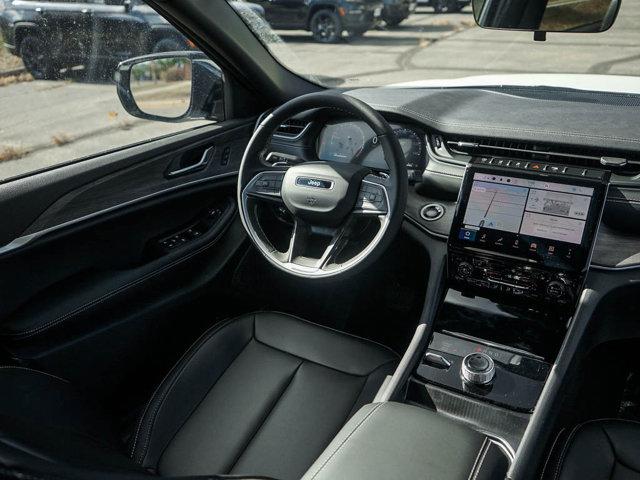 new 2025 Jeep Grand Cherokee car, priced at $41,321