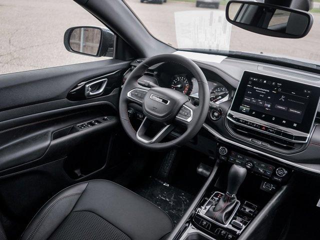 new 2025 Jeep Compass car, priced at $33,995