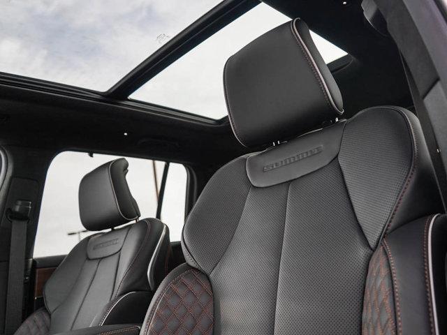 new 2025 Jeep Grand Cherokee car, priced at $70,425