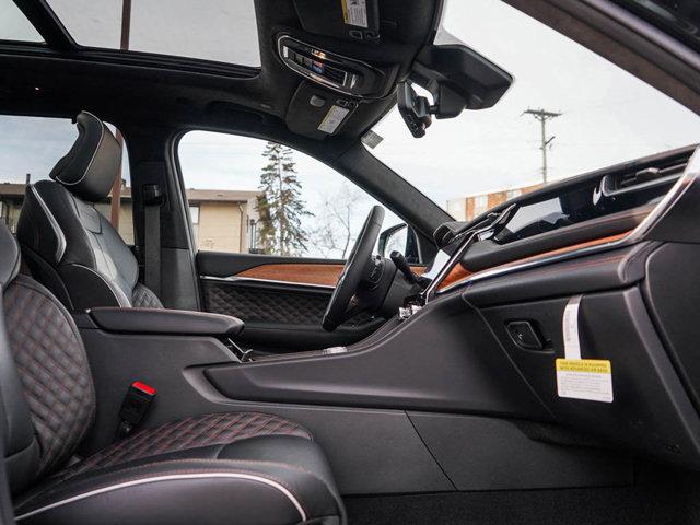 new 2025 Jeep Grand Cherokee car, priced at $70,425