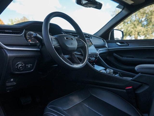 new 2025 Jeep Grand Cherokee car, priced at $45,146