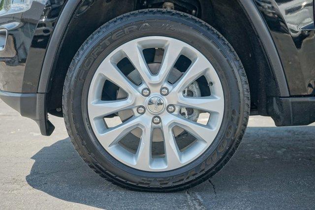 used 2017 Jeep Grand Cherokee car, priced at $14,991