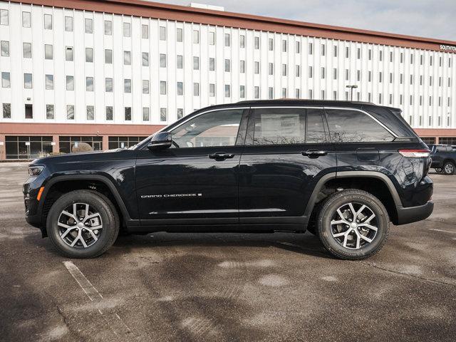 new 2024 Jeep Grand Cherokee car, priced at $39,995