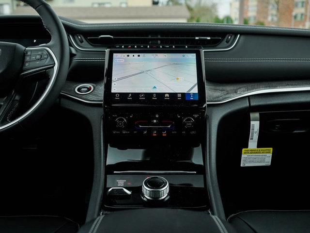 new 2025 Jeep Grand Cherokee car, priced at $47,470