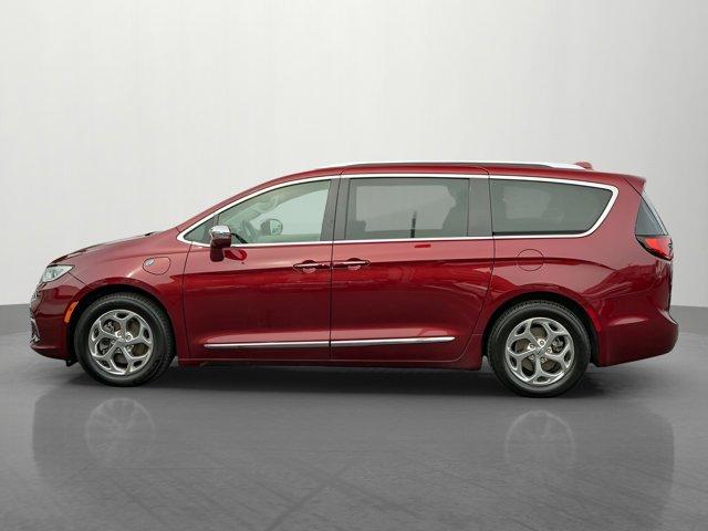 used 2021 Chrysler Pacifica Hybrid car, priced at $30,591