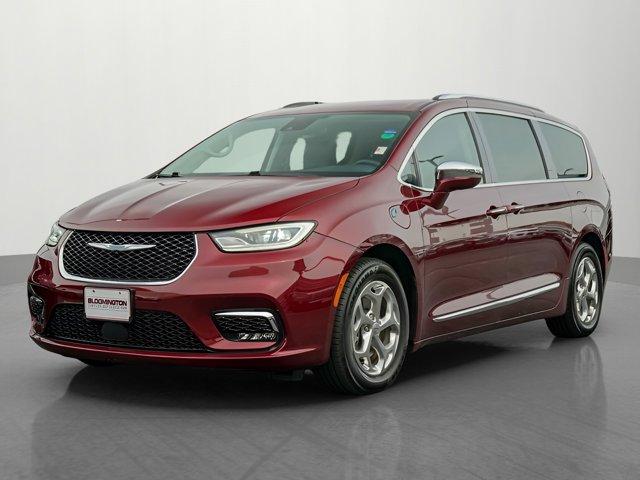 used 2021 Chrysler Pacifica Hybrid car, priced at $30,591