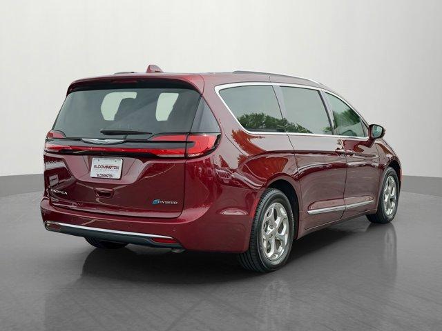 used 2021 Chrysler Pacifica Hybrid car, priced at $30,591