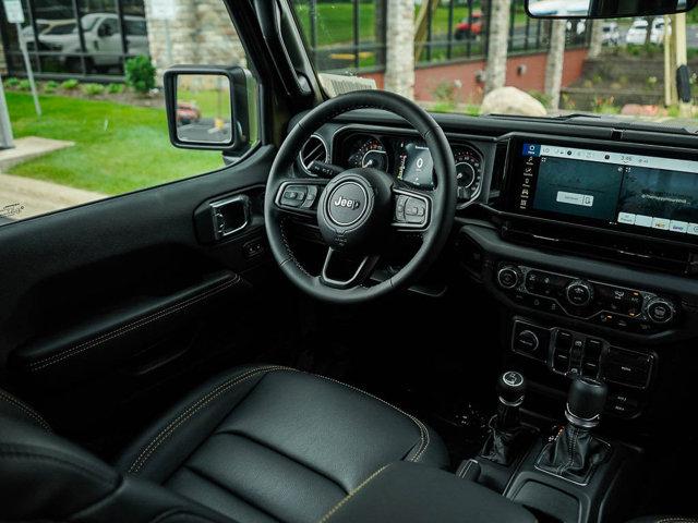 new 2025 Jeep Gladiator car, priced at $44,995