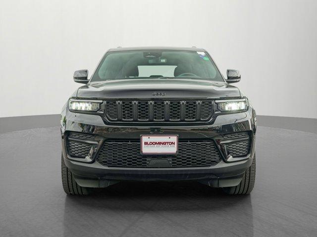 used 2024 Jeep Grand Cherokee car, priced at $38,991