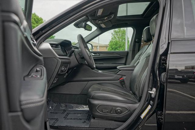 used 2024 Jeep Grand Cherokee car, priced at $38,991
