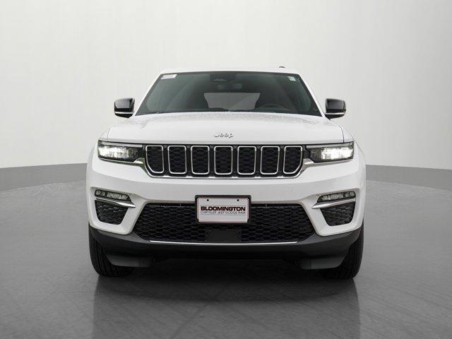 new 2025 Jeep Grand Cherokee car, priced at $42,995