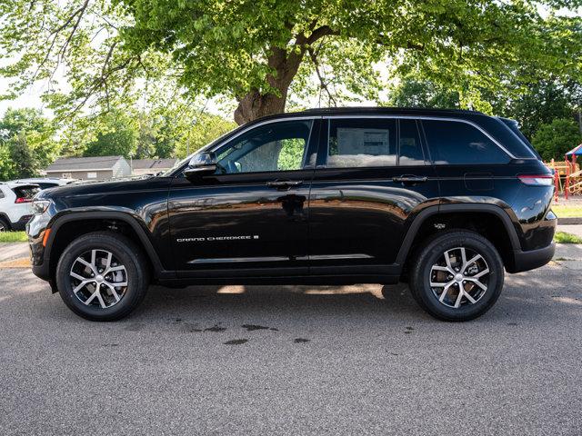 new 2025 Jeep Grand Cherokee car, priced at $44,295