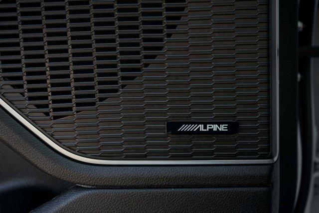 used 2022 Jeep Grand Cherokee car, priced at $35,591