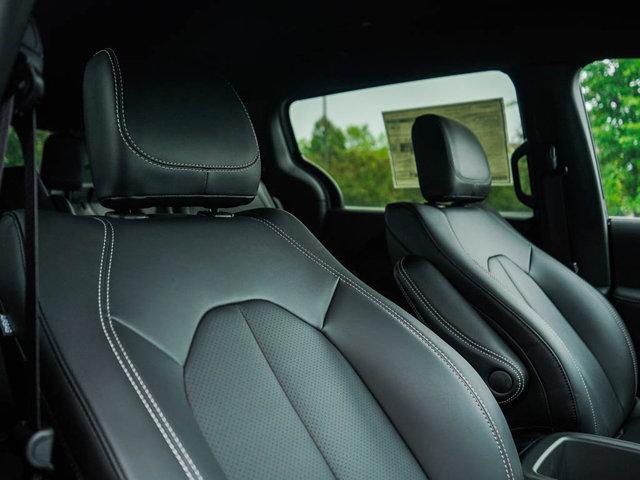 new 2025 Chrysler Pacifica Hybrid car, priced at $44,838