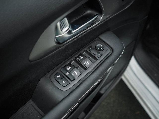 new 2025 Chrysler Pacifica Hybrid car, priced at $44,838