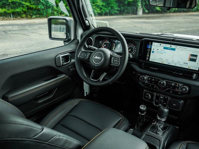 new 2025 Jeep Gladiator car, priced at $41,995