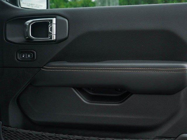 new 2025 Jeep Gladiator car, priced at $41,995