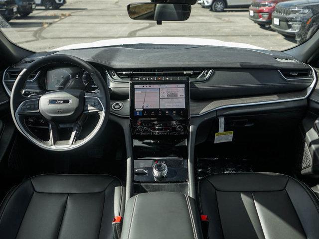 new 2025 Jeep Grand Cherokee car, priced at $43,150