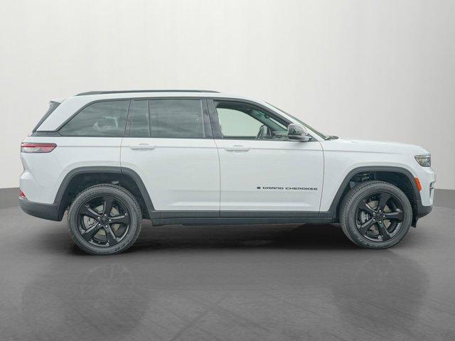 used 2023 Jeep Grand Cherokee car, priced at $37,000
