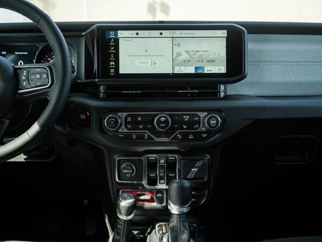 new 2025 Jeep Wrangler car, priced at $49,113