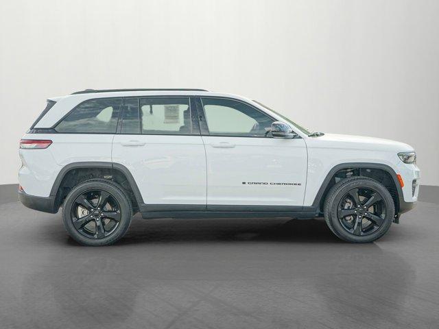 used 2023 Jeep Grand Cherokee car, priced at $36,500