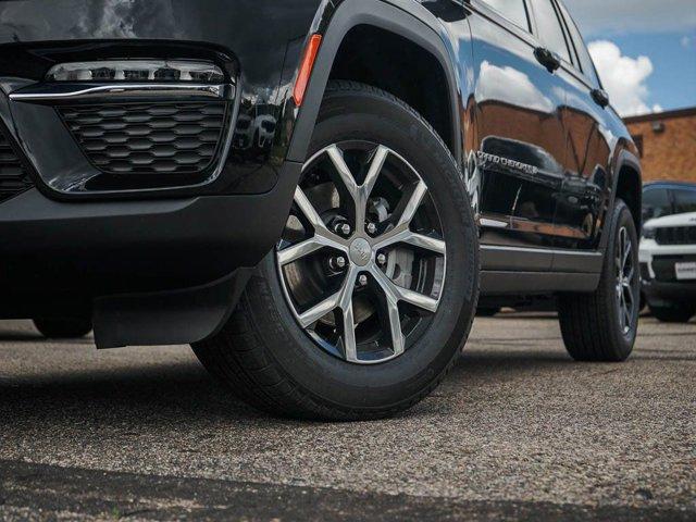 new 2025 Jeep Grand Cherokee car, priced at $46,240
