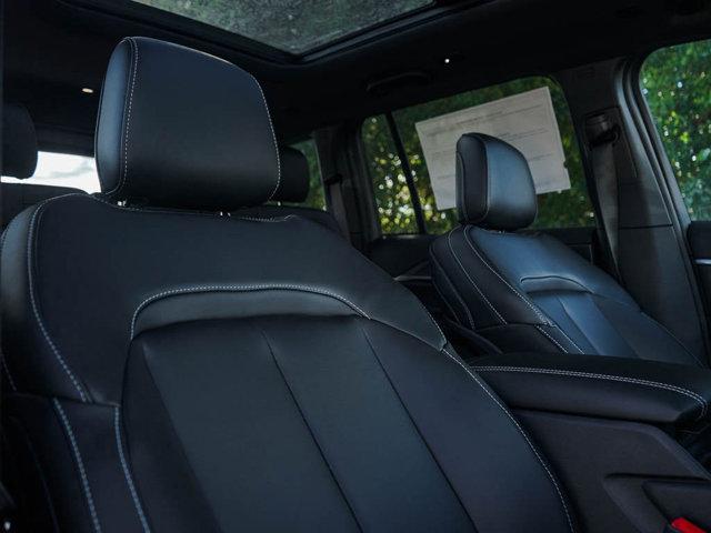 new 2025 Jeep Grand Cherokee car, priced at $45,146