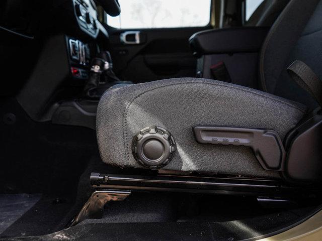 new 2025 Jeep Wrangler car, priced at $46,995