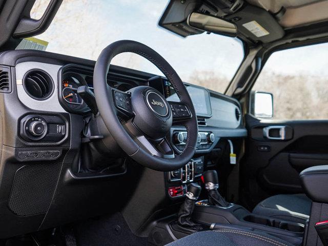 new 2025 Jeep Wrangler car, priced at $46,995