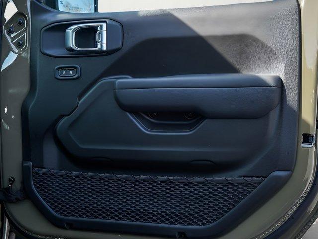 new 2025 Jeep Wrangler car, priced at $46,995