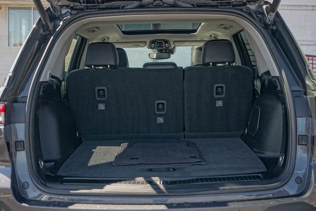 used 2022 Jeep Grand Cherokee car, priced at $34,000