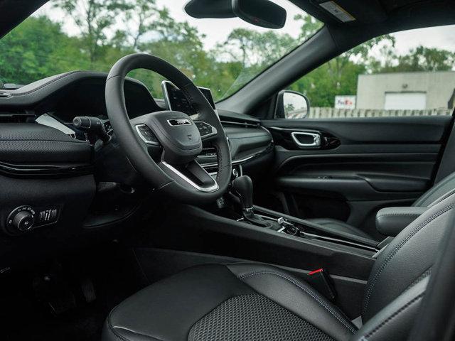 new 2025 Jeep Compass car, priced at $32,495