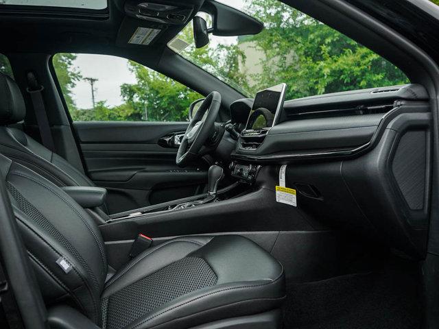 new 2025 Jeep Compass car, priced at $32,495