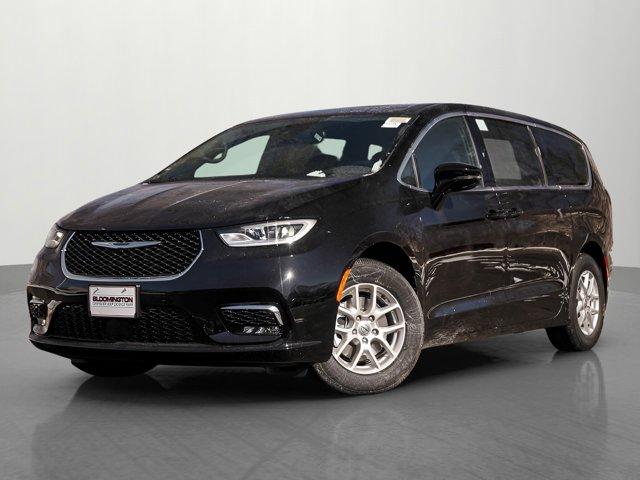 new 2025 Chrysler Pacifica car, priced at $41,995