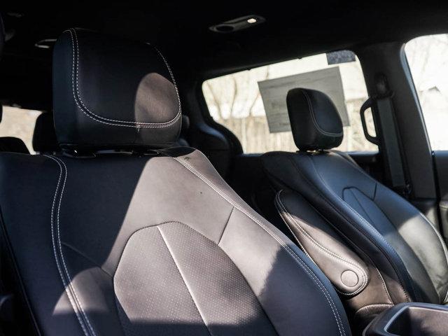 new 2025 Chrysler Pacifica car, priced at $41,995