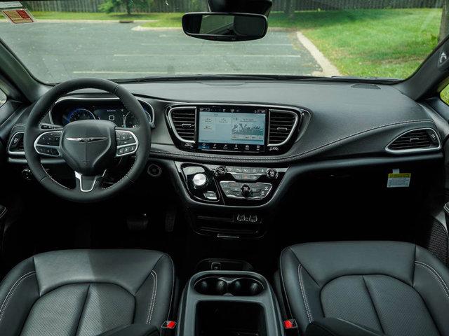 new 2025 Chrysler Pacifica car, priced at $43,995