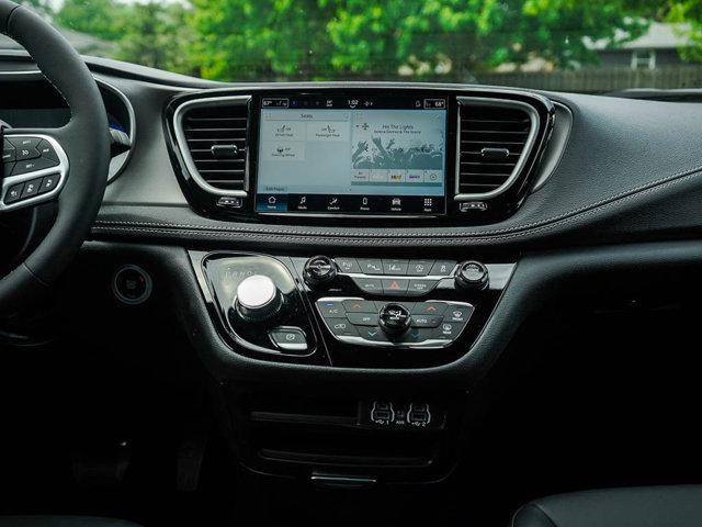 new 2025 Chrysler Pacifica car, priced at $43,995