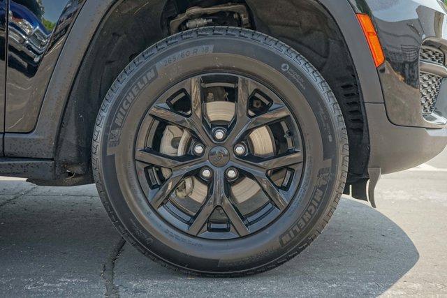 used 2024 Jeep Grand Cherokee car, priced at $39,000