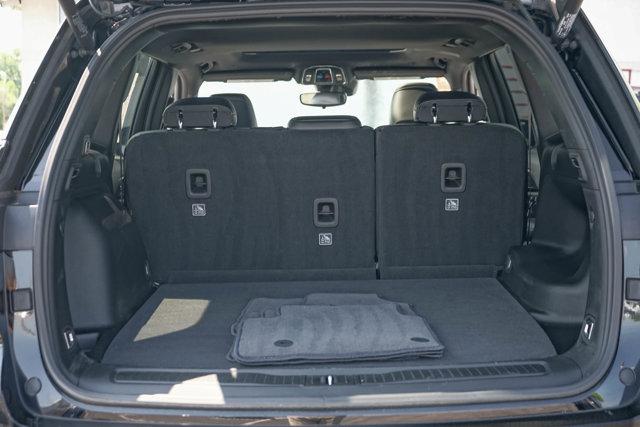 used 2024 Jeep Grand Cherokee car, priced at $39,000