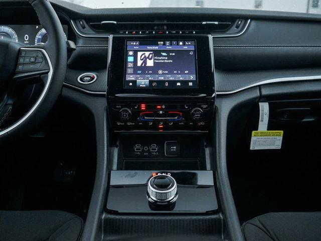 new 2025 Jeep Grand Cherokee car, priced at $38,495