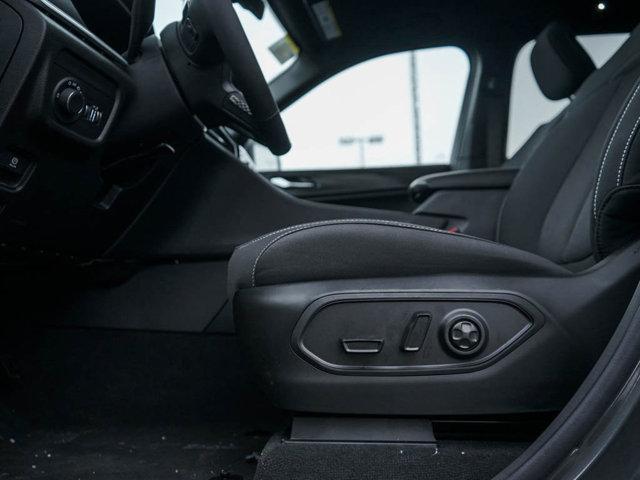 new 2025 Jeep Grand Cherokee car, priced at $38,495