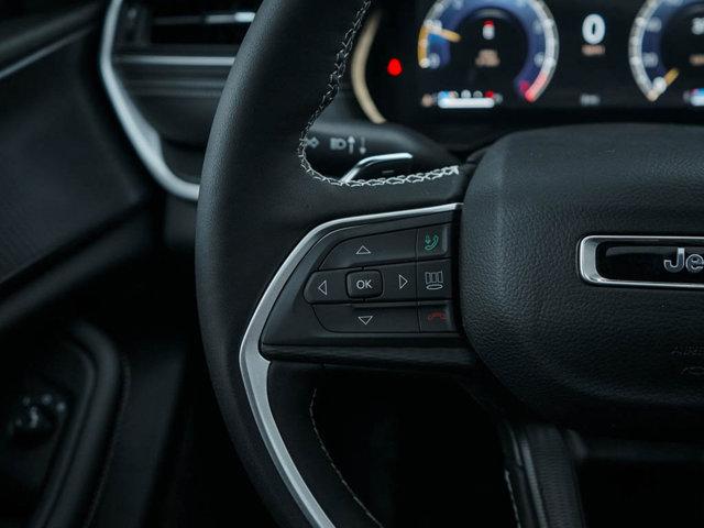 new 2025 Jeep Grand Cherokee car, priced at $38,495