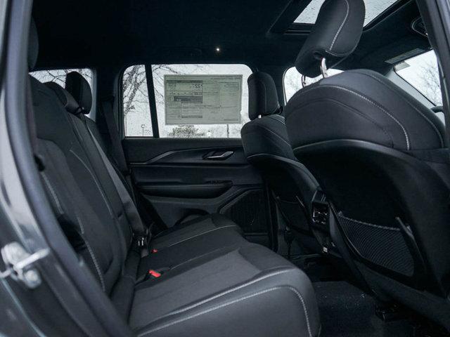 new 2025 Jeep Grand Cherokee car, priced at $38,495
